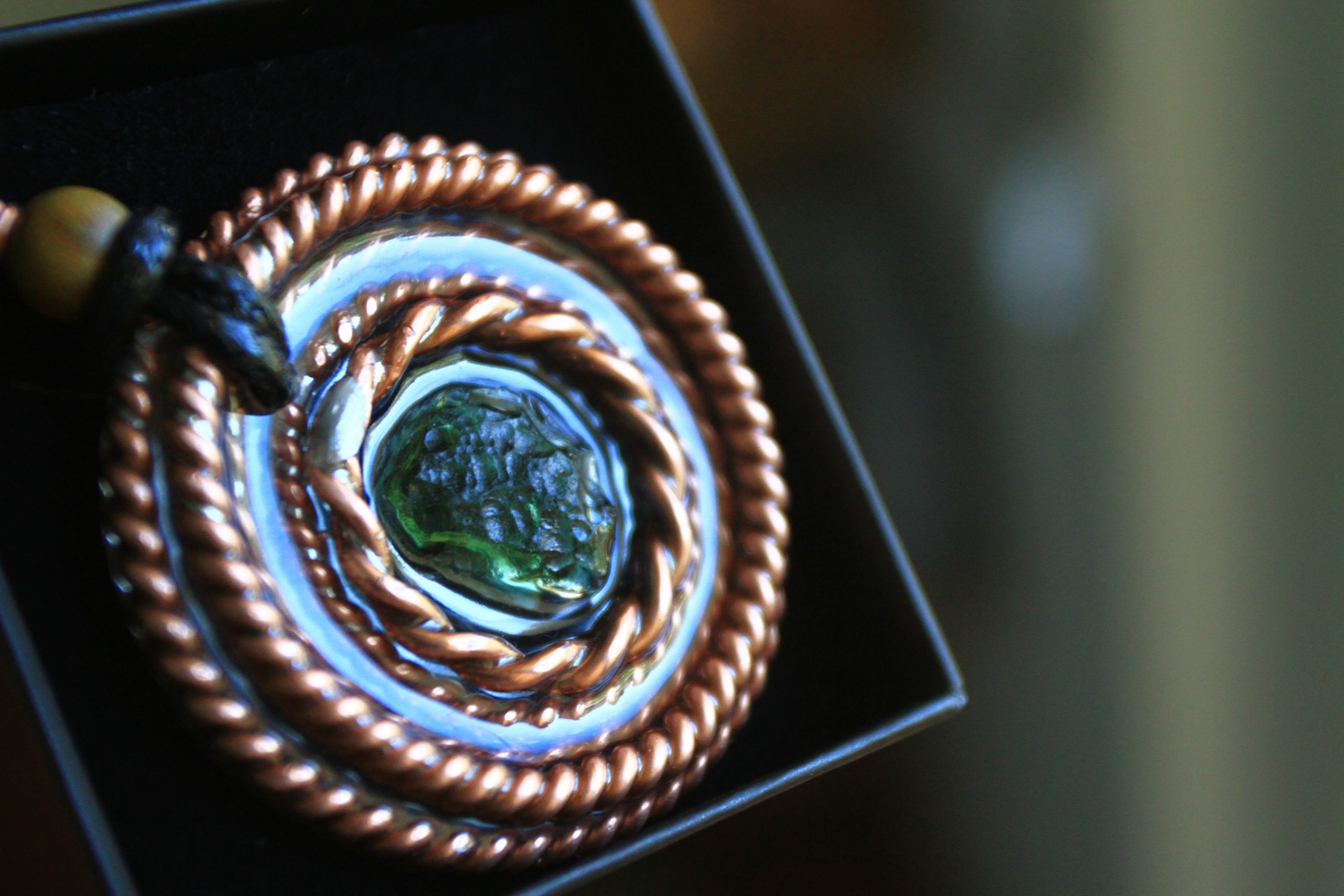 Pingente - "Santo Graal Moldavite Portal 5" (instrumentos de ascensão e protecção) - Image 2